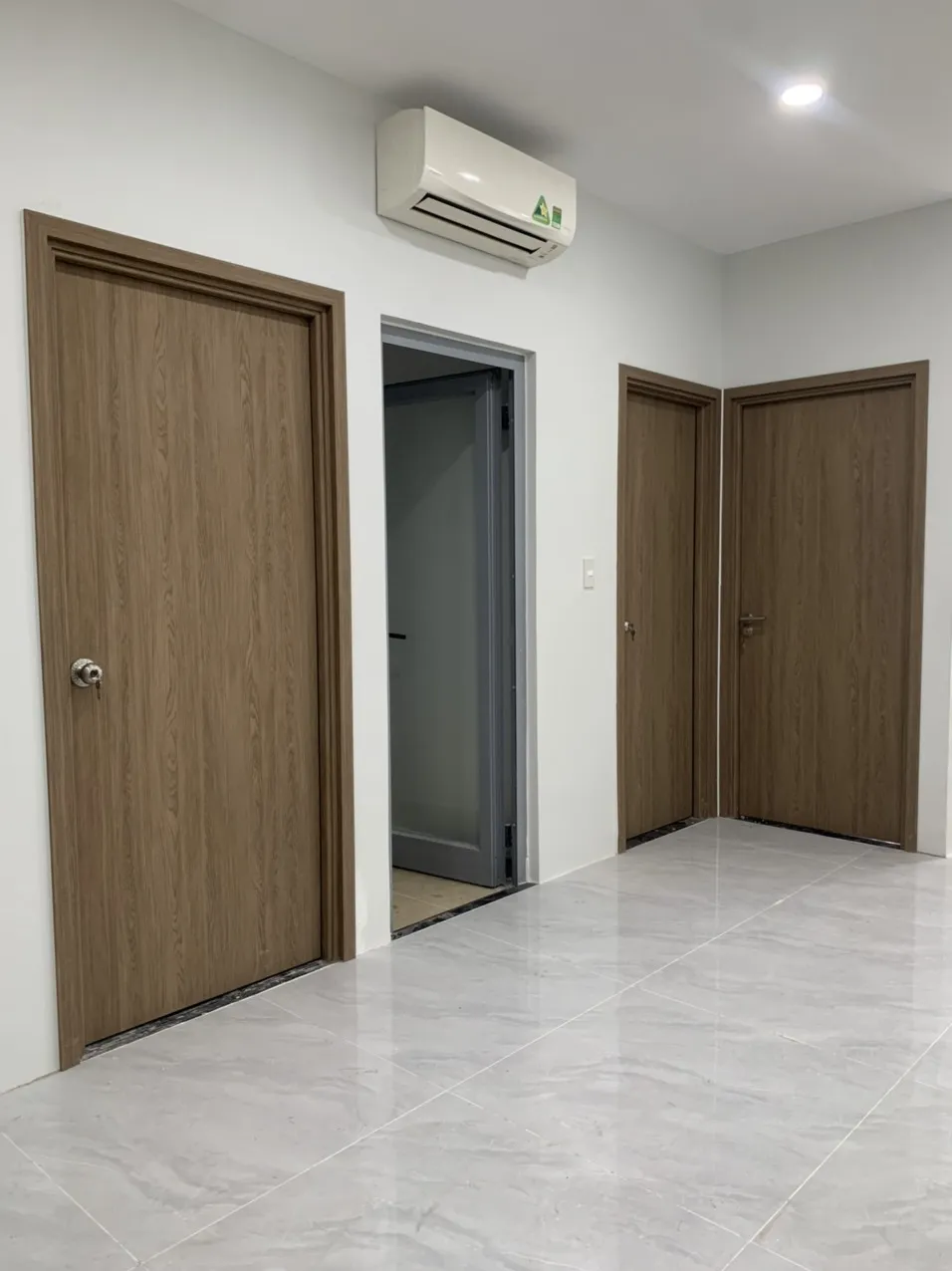 Giá cửa nhựa Composite tại Gia Lai