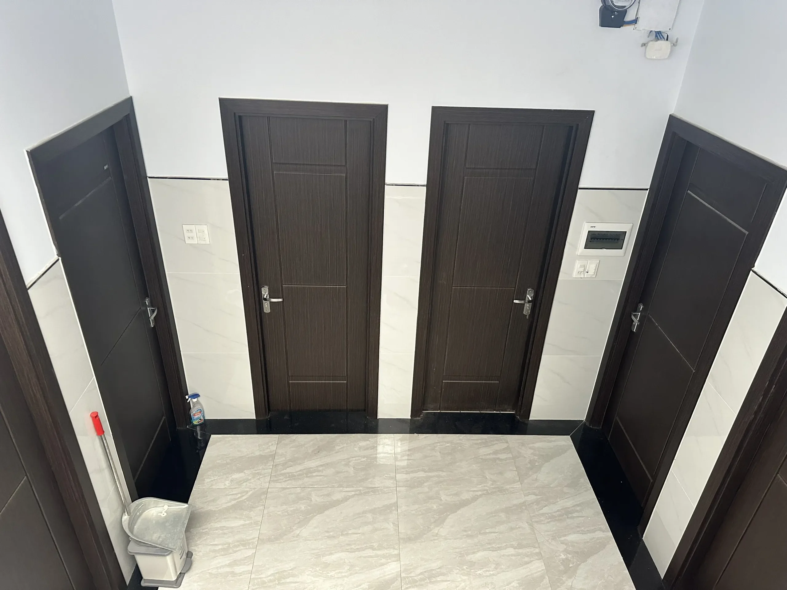 Giá cửa nhựa ABS tại Đắk Lắk