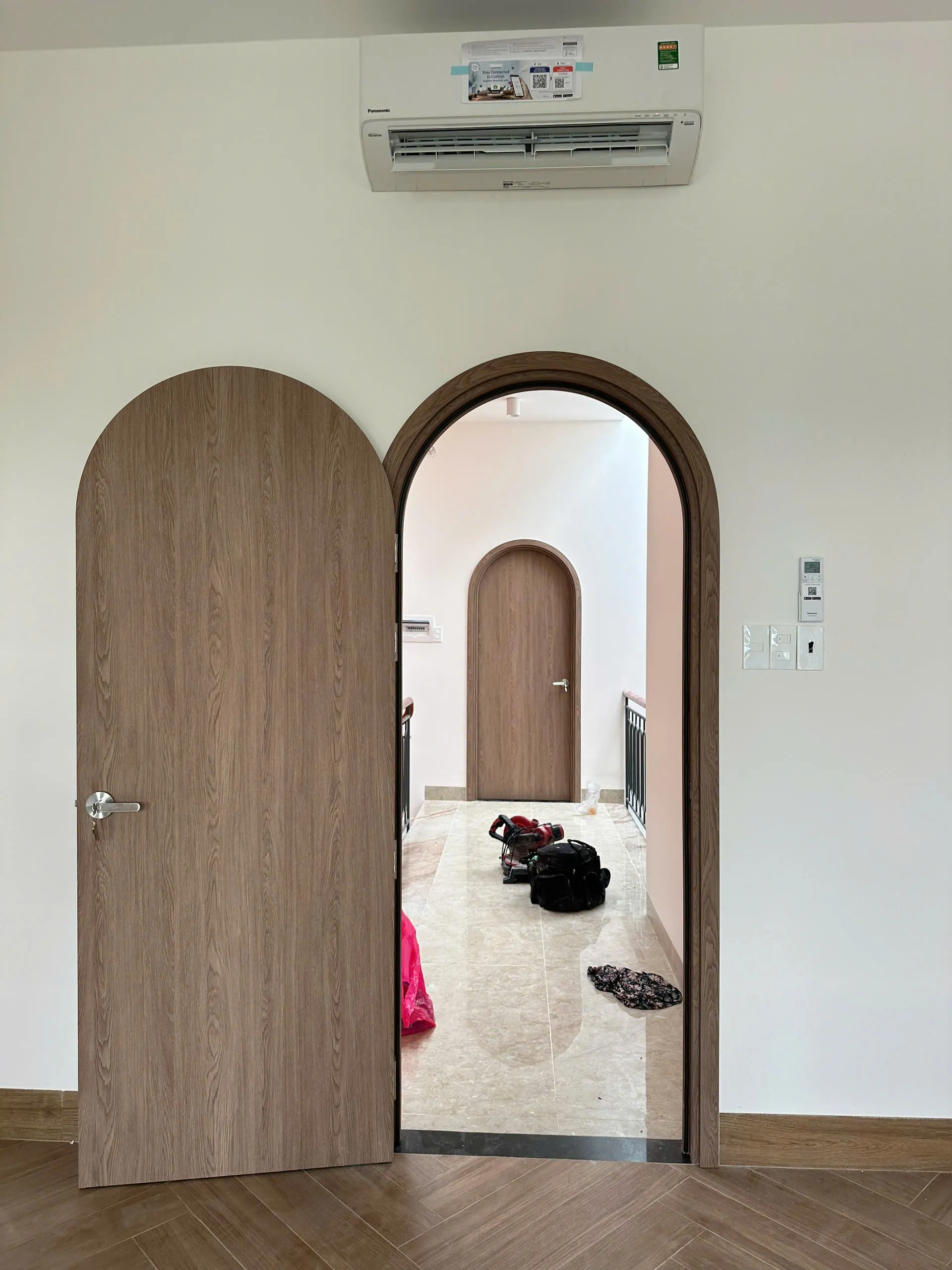 Giá cửa vòm Composite tại Nhà Bè